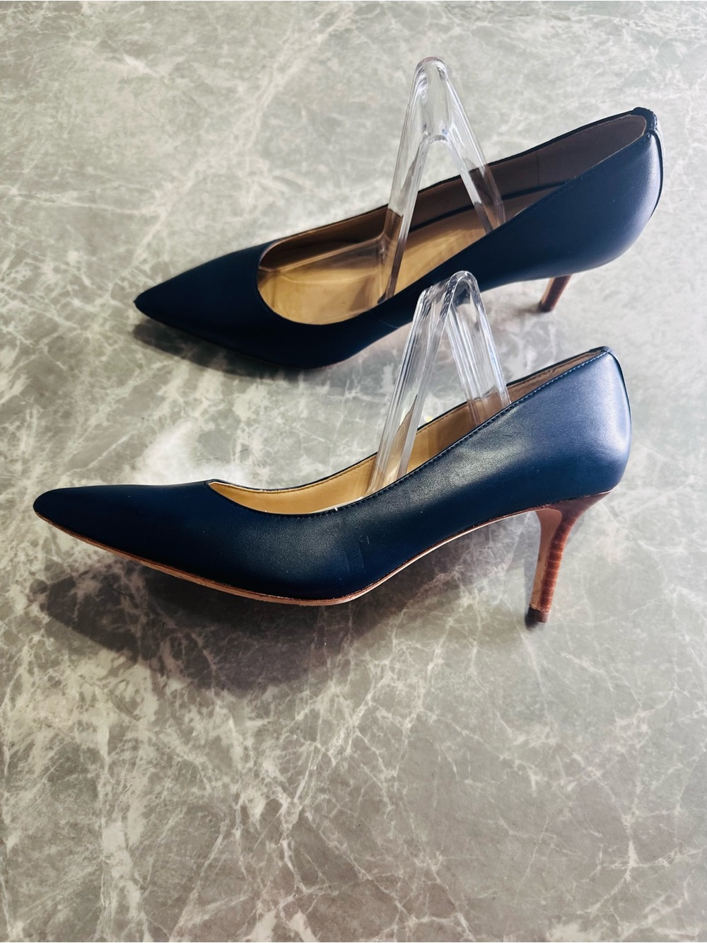 Lauren Ralph Lauren Womens Pumps Size 8B Navy Leather Slip-On Kitten Heel - Picture 4 of 10